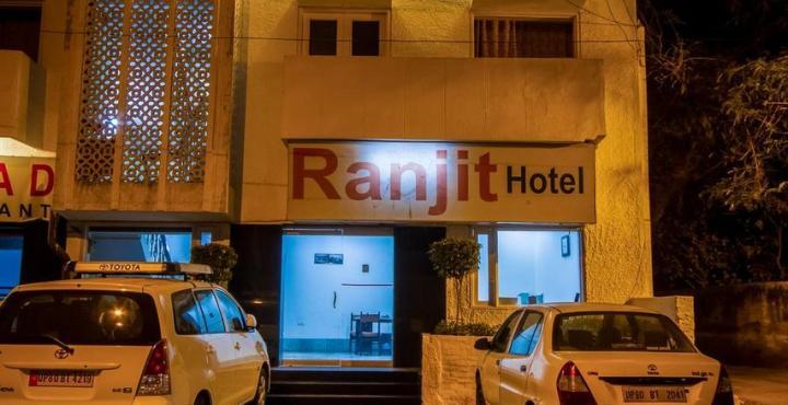 Hotel Ranjit Агра Экстерьер фото